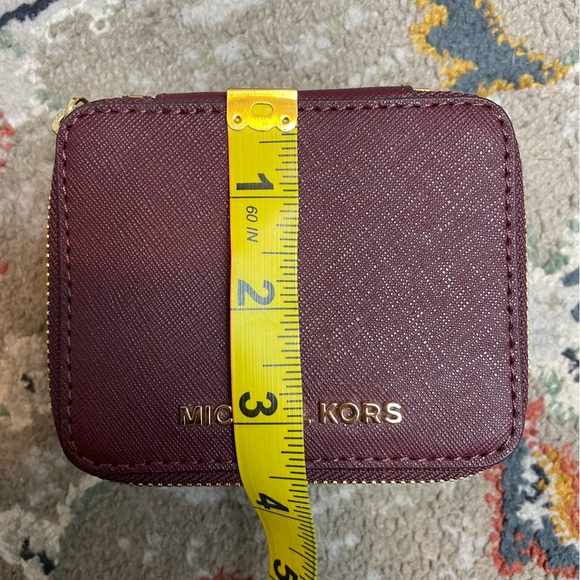 Michael Kors Travel Jewelry Case - Picture 6 of 6